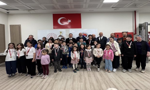 23 Nisan Ulusal Egemenlik ve Çocuk Bayramı Kastamonu Satranç Turnuvası Ödül Töreni 